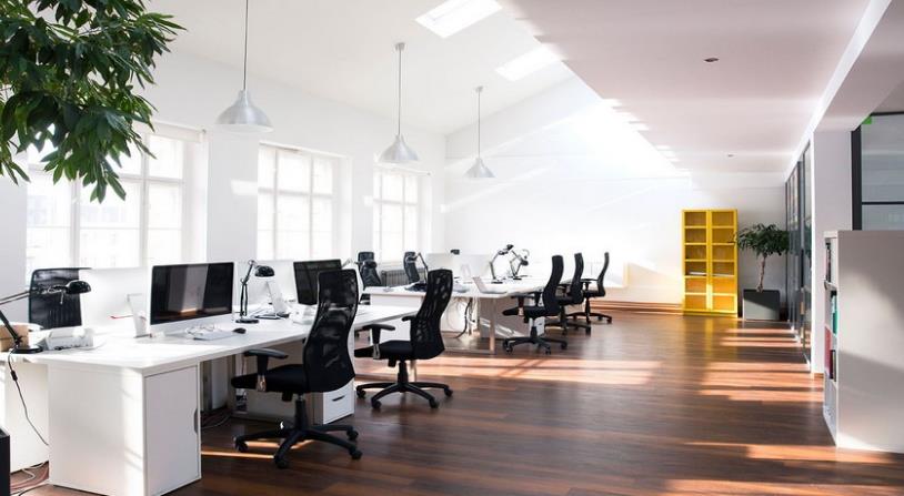 辦公室設計工作室怎么裝修？辦公室設計如何選擇軟裝家具?